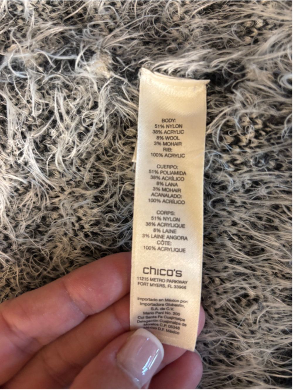 Chico's Black/White Sweater Vest - Size 2 or L - Picture 4 of 8